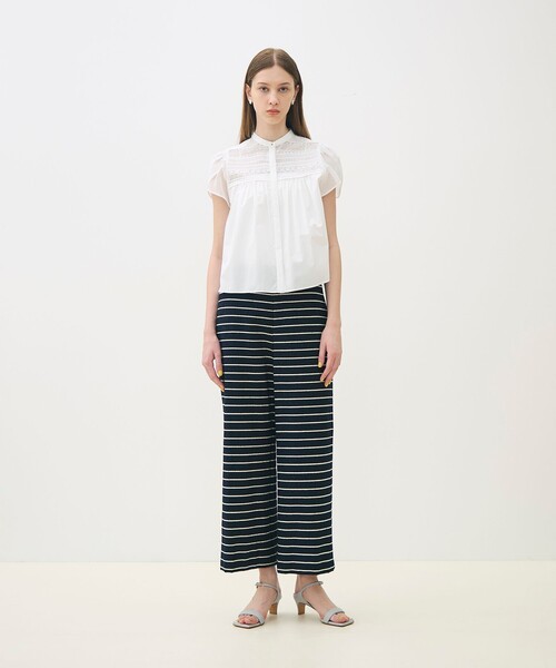 TOMORROWLAND collection(トゥモローランドコレクション)の「コットンコンビネーション ペタルスリーブブラウス(シャツ/ブラウス・レディース・ブラック/ホワイト・36)」の3枚目の写真