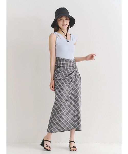 MERCURYDUO(マーキュリーデュオ)の「ツイストアシメナロースカート(スカート・レディース・ブラック/ミント/ベージュ・SMALL/MEDIUM)」の7枚目の写真