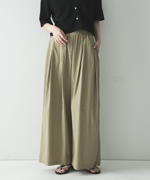 URBAN RESEARCH(アーバンリサーチ)の「『UR TECH』ギャザーワイドパンツ(その他パンツ・レディース・ベージュ/ライトグレー/チャコールグレー・36/38)」の18枚目の写真