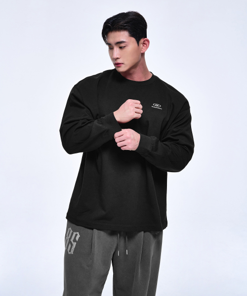 BORN TO WIN（ボーントゥウィン）の「SILVER B LOGO OVER FIT LONG SLEEVE [BLACK]（Tシャツ/カットソー・メンズ・その他・1/2/4/3）」の4枚目の写真