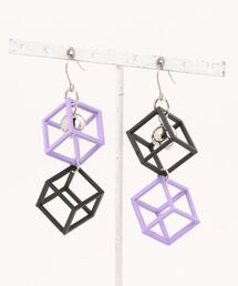 Beauty bell/立体スクエアピアス