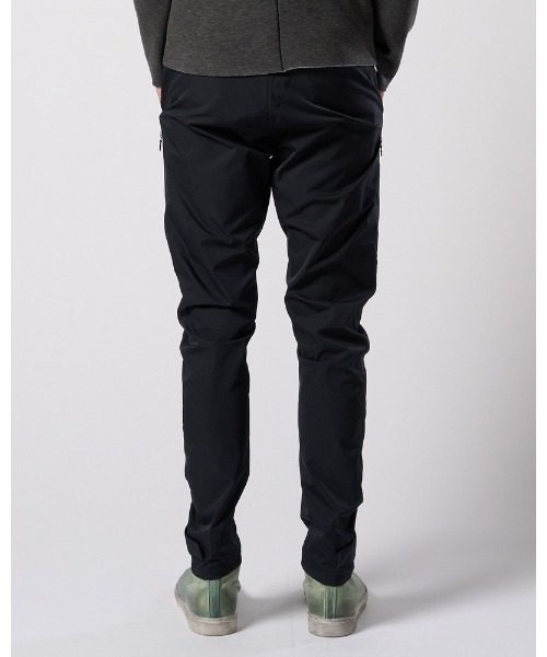 wjk（ダヴルジェイケイ）の「puckering banana teck pants（カーゴパンツ・メンズ・ライトグレー/ブラック/ブラック系その他・SMALL/MEDIUM/LARGE/X-LARGE）」の16枚目の写真