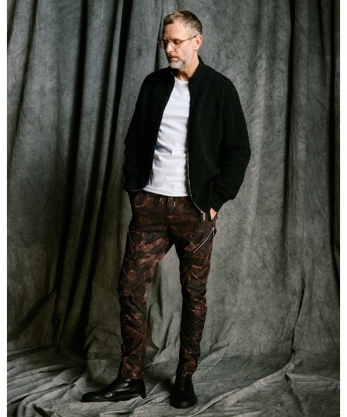 wjk（ダヴルジェイケイ）の「puckering banana teck pants（カーゴパンツ・メンズ・ライトグレー/ブラック/ブラック系その他・SMALL/MEDIUM/LARGE/X-LARGE）」の17枚目の写真