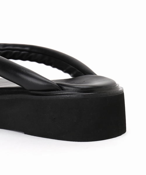 GRISE(グリーズ)の「MIDORI UEEDA×GRISEアツゾコチューブトングサンダル(サンダル・レディース・ブラック・SMALL/MEDIUM/LARGE/X-LARGE)」の13枚目の写真