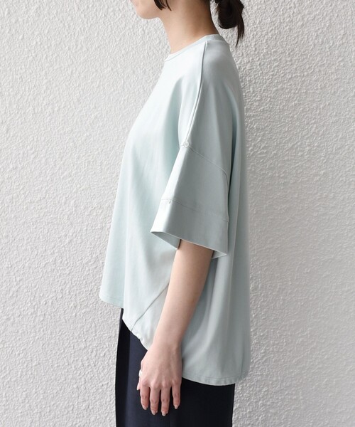 SHIPS Colors(シップス カラーズ)の「SHIPS Colors:〈手洗い可能〉スムース 2WAYスリーブ ニュアンス TEE◇(Tシャツ/カットソー・レディース・ブラック/ブラウン/グレー/ライトグリーン・ONE SIZE)」の21枚目の写真