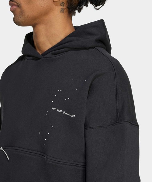 adidas（アディダス）の「Adi365 H.Koumori ランニング パーカー（ジェンダーニュートラル） / アディダス adidas（パーカー・メンズ・ブラック・XX-LARGE/XX-SMALL/3XL/LARGE/MEDIUM/SMALL/X-LARGE/X-SMALL/3XS）」の5枚目の写真