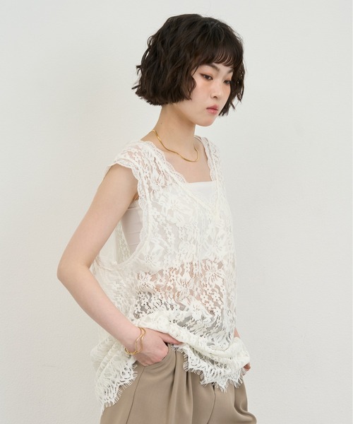 NUJOH(ヌゾ)の「Lace Sleeveless Tunic Top / レースノースリーブチュニックトップ(ベスト・レディース・ホワイト/ブラック・FREE)」の7枚目の写真