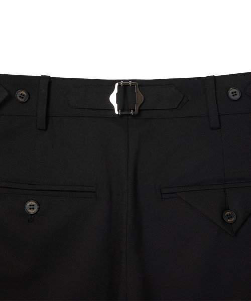 SYNQIA(シンキア)の「ヘリテージアジャスタブルツーピンタックトラウザー ブラック(スラックス・メンズ・その他・LARGE/MEDIUM/SMALL)」の5枚目の写真