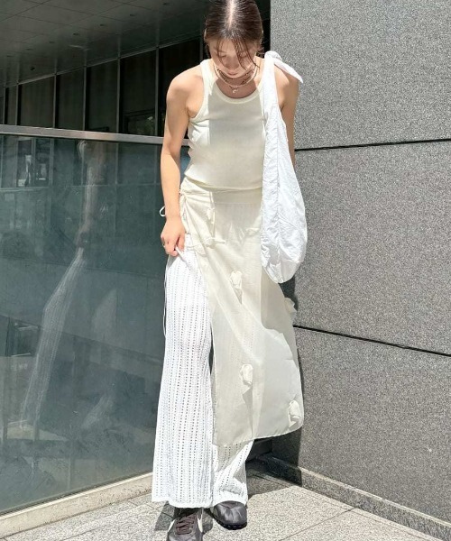 emmi(エミ)の「リボンモチーフオーガンジーラップスカート(スカート・レディース・ブラック/アイボリー・F)」の19枚目の写真