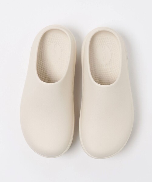 OOFOS(ウーフォス)の「<OOFOS>OOCLOOG PLUS サンダル(サンダル・メンズ・ベージュ/ブラック・28cm/27cm/26cm)」の6枚目の写真