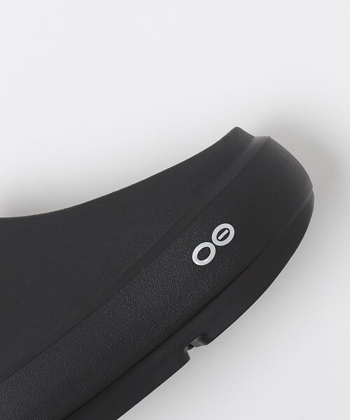 OOFOS(ウーフォス)の「<OOFOS>OOCLOOG PLUS サンダル(サンダル・メンズ・ベージュ/ブラック・28cm/27cm/26cm)」の15枚目の写真