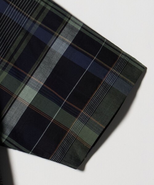 UNITED ARROWS(ユナイテッドアローズ)の「コットン/リネン ダークマドラスチェック オープンカラーシャツ(シャツ/ブラウス・メンズ・パープル/ブラック・S/M/L/XL)」の12枚目の写真