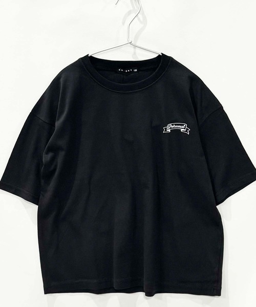 THE CASUAL(カジュアル)の「ステッカープリント オーバーサイズ Tシャツ(Tシャツ/カットソー・キッズ・ホワイト系その他2/チャコール/ホワイト系その他/オレンジ/ブラック系その他/ミント/ブラック/オフホワイト/ベージュ・160cm/150cm/140cm/130cm/120cm/110cm)」の15枚目の写真