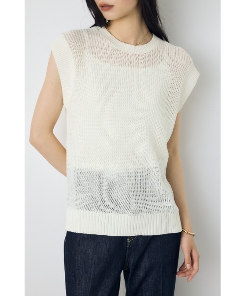 AZUL by moussy(アズールバイマウジー)の「【身長/骨格別着用画像あり】畔編みノースリーブトップス サマーニットトップス シアートップス 春服 夏服 秋服 透け感 メッシュトップス(ニット/セーター・レディース・ブラウン/レッド/ブラック/オフホワイト・MEDIUM/SMALL)」の1枚目の写真