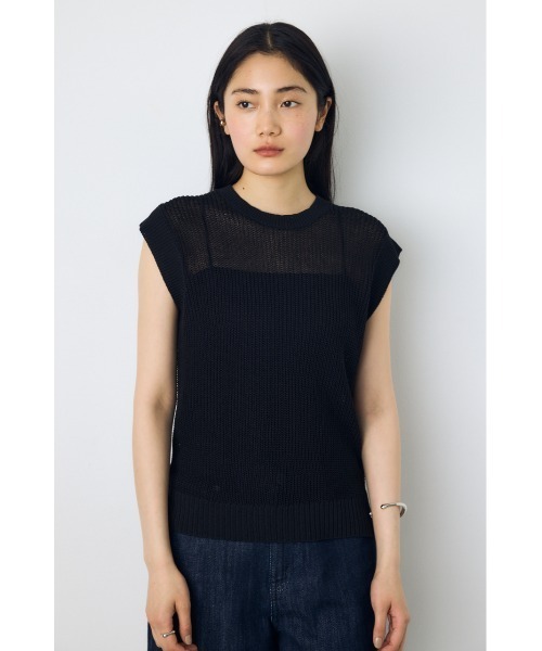 AZUL by moussy(アズールバイマウジー)の「【身長/骨格別着用画像あり】畔編みノースリーブトップス サマーニットトップス シアートップス 春服 夏服 秋服 透け感 メッシュトップス(ニット/セーター・レディース・ブラウン/レッド/ブラック/オフホワイト・MEDIUM/SMALL)」の6枚目の写真