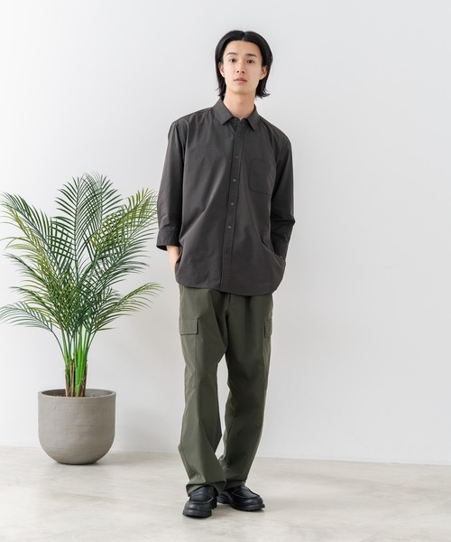 Blue Standard (ブルースタンダード)の「【BLUE STANDARD/ブルースタンダード】【抜群の通気性と軽さを実現!新素材エアースルーテック】7分袖シャツ 通気性 吸水速乾 軽量 全方向ストレッチ メッシュ素材 ビズ オフィスカジュアルスタイル(シャツ/ブラウス・メンズ・グレー/ブラック/ネイビー・LARGE/X-LARGE/MEDIUM)」の21枚目の写真
