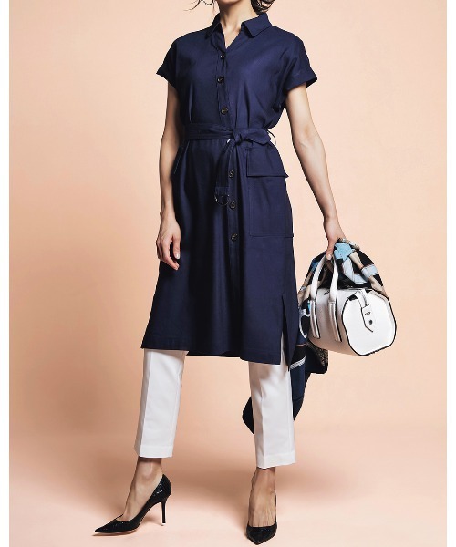 DoCLASSE（ ドゥクラッセ）の「麻ストレッチ・アシメシャツチュニック（チュニック・レディース・ベージュ/ダークネイビー・11/13/7/9）」の9枚目の写真