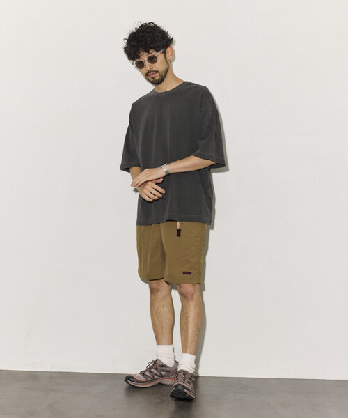 FREAK'S STORE(フリークスストア)の「ピグメント加工 ピンボーダー リラックスフィットTシャツ(Tシャツ/カットソー・メンズ・チャコールグレー/ブルー/ブラウン・LARGE/MEDIUM)」の8枚目の写真
