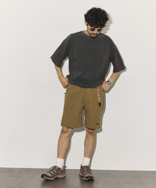 FREAK'S STORE(フリークスストア)の「ピグメント加工 ピンボーダー リラックスフィットTシャツ(Tシャツ/カットソー・メンズ・チャコールグレー/ブルー/ブラウン・LARGE/MEDIUM)」の9枚目の写真