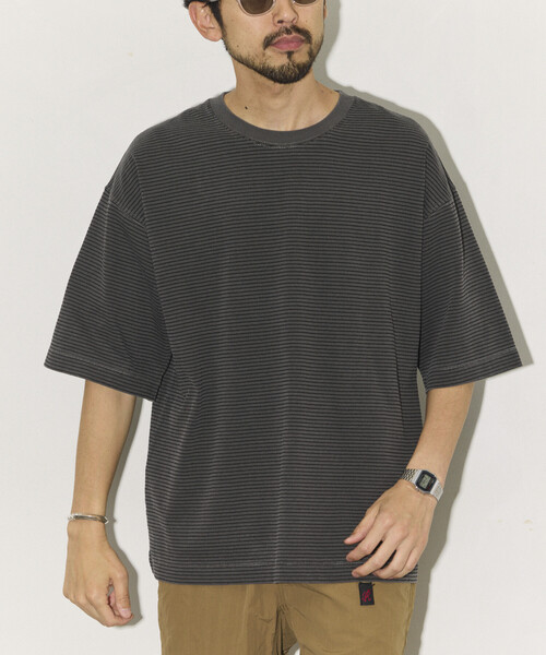 FREAK'S STORE(フリークスストア)の「ピグメント加工 ピンボーダー リラックスフィットTシャツ(Tシャツ/カットソー・メンズ・チャコールグレー/ブルー/ブラウン・LARGE/MEDIUM)」の12枚目の写真