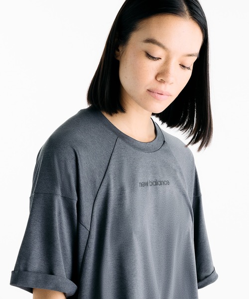 NEW BALANCE(ニューバランス)の「NBロゴTシャツ(Tシャツ/カットソー・レディース・ブルーグレー/ライトピンク/ライトブラウン・X-LARGE/LARGE/MEDIUM/SMALL)」の15枚目の写真