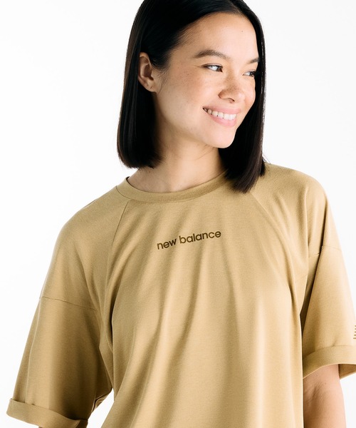 NEW BALANCE(ニューバランス)の「NBロゴTシャツ(Tシャツ/カットソー・レディース・ブルーグレー/ライトピンク/ライトブラウン・X-LARGE/LARGE/MEDIUM/SMALL)」の19枚目の写真