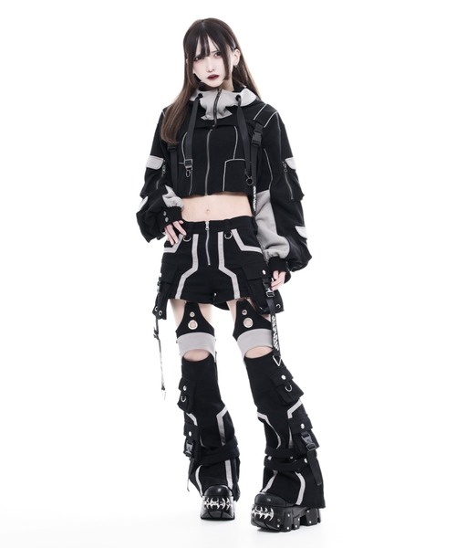 REFLEM INDUSTRY（レフレムインダストリー）の「『REFLEM INDUSTRY/レフレム インダストリー』EXOFRAME LEG-COVER SHORTS/レッグカバー付きショーパン（その他パンツ・レディース・ブラック/ブラック×グレー・FREE）」の13枚目の写真