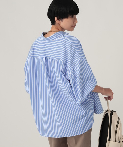 Elura(エルーラ)の「汗ジミ軽減レギュラーシャツ/912421(シャツ/ブラウス・レディース・ネイビー/ブルー/チャコールグレー/オフホワイト・FREE)」の17枚目の写真