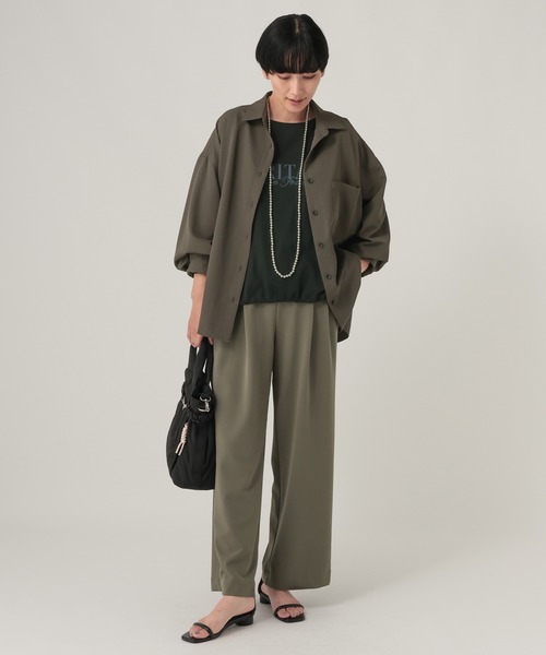 Elura(エルーラ)の「汗ジミ軽減レギュラーシャツ/912421(シャツ/ブラウス・レディース・ネイビー/ブルー/チャコールグレー/オフホワイト・FREE)」の12枚目の写真