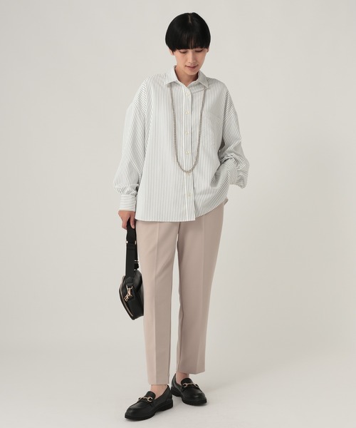 Elura(エルーラ)の「汗ジミ軽減レギュラーシャツ/912421(シャツ/ブラウス・レディース・ネイビー/ブルー/チャコールグレー/オフホワイト・FREE)」の18枚目の写真