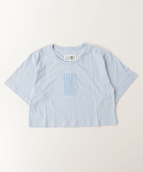 MM6 Maison Margiela(エムエムシックス メゾン マルジェラ)の「MM6 Maison Margiela(エムエムシックス メゾン マルジェラ)Kids & Junior ブランドロゴ半袖Tシャツカットソー(Tシャツ/カットソー・キッズ・ライトブルー・12Y)」の1枚目の写真