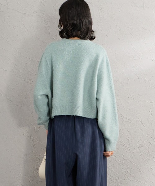 FRED PERRY（フレッドペリー）の「【WEB先行予約】[FRED PERRY/フレッドペリー] 別注 ワンポイントロゴ刺繍 クロップド丈 シャギーニットプルオーバー（ニット/セーター・レディース・オートミール/サックスブルー/チャコール・8/10）」の11枚目の写真