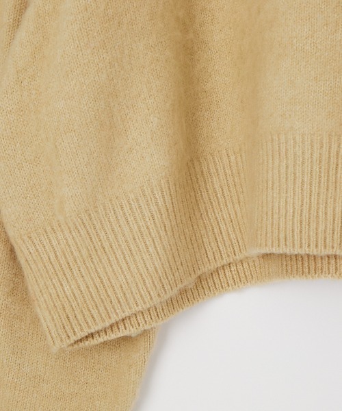別注 品牌刺繡短版長毛針織套頭衫