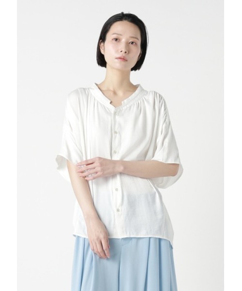 ZUCCa(ズッカ)の「SOFT PE SATIN / シャツ(シャツ/ブラウス・レディース・カーキ/ブラック/ホワイト・M size)」の1枚目の写真