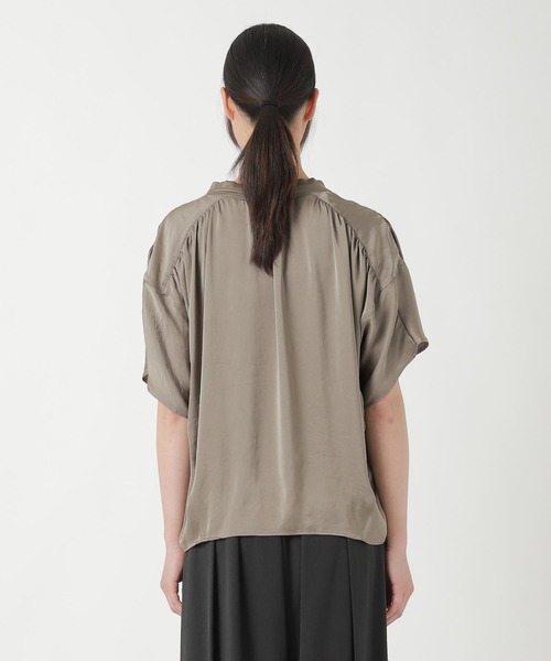 ZUCCa(ズッカ)の「SOFT PE SATIN / シャツ(シャツ/ブラウス・レディース・カーキ・M size)」の4枚目の写真