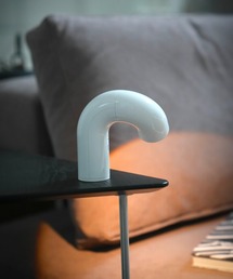 DULTON（ダルトン）の「TWIST TUBE LAMP/充電式 コードレス ランプ（照明）」