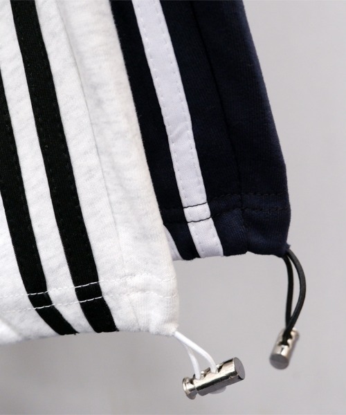 CLOTHY(クロシィ)の「【ラクして今っぽい。】オーバーシルエット ライン入り 配色 バレルパンツ 秋服(スウェットパンツ・レディース・グレー/ネイビー・FREE)」の22枚目の写真
