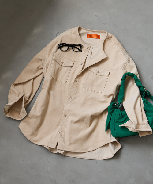 FREAK'S STORE(フリークスストア)の「RED KAP × FREAK'S STORE/レッドキャップ 別注 コーデュロイ CPOノーカラーシャツ(シャツ/ブラウス・レディース・ナチュラル/チャコールグレー/ブラウン・フリ-)」の1枚目の写真