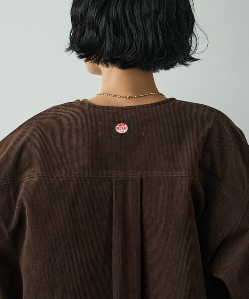 FREAK'S STORE(フリークスストア)の「RED KAP × FREAK'S STORE/レッドキャップ 別注 コーデュロイ CPOノーカラーシャツ(シャツ/ブラウス・レディース・ナチュラル/チャコールグレー/ブラウン・フリ-)」の12枚目の写真