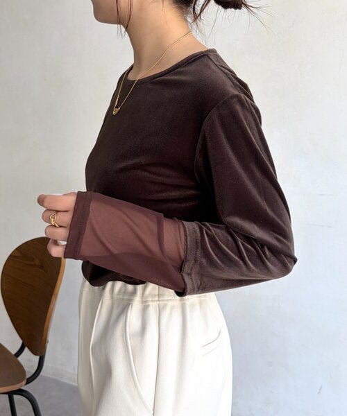 Jena espace merveilleux(ジェナ エスパスメルヴェイユ)の「袖シアーベロアカットソー(Tシャツ/カットソー・レディース・ブラック/ブラウン/グレー・FREE)」の12枚目の写真