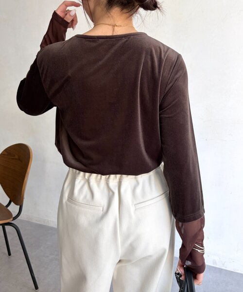 Jena espace merveilleux(ジェナ エスパスメルヴェイユ)の「袖シアーベロアカットソー(Tシャツ/カットソー・レディース・ブラック/ブラウン/グレー・FREE)」の13枚目の写真