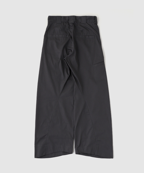 YUKI HASHIMOTO(ユウキハシモト)の「YUKI HASHIMOTO / ユウキハシモト TWISTED WORK PANTS(スラックス・メンズ・ブラック/チャコールグレー・46/44)」の6枚目の写真
