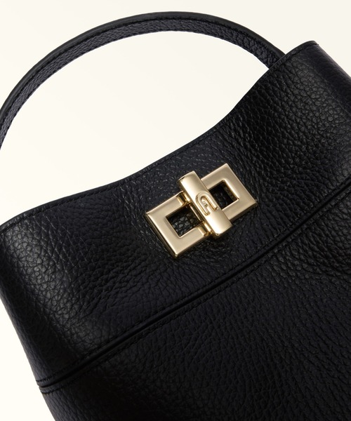 FURLA(フルラ)の「フルラ アメリア(Furla Amelia) ミニ バケットバッグ(ハンドバッグ・レディース・ブラック/バーガンディー/サンドベージュ・ONE SIZE)」の5枚目の写真