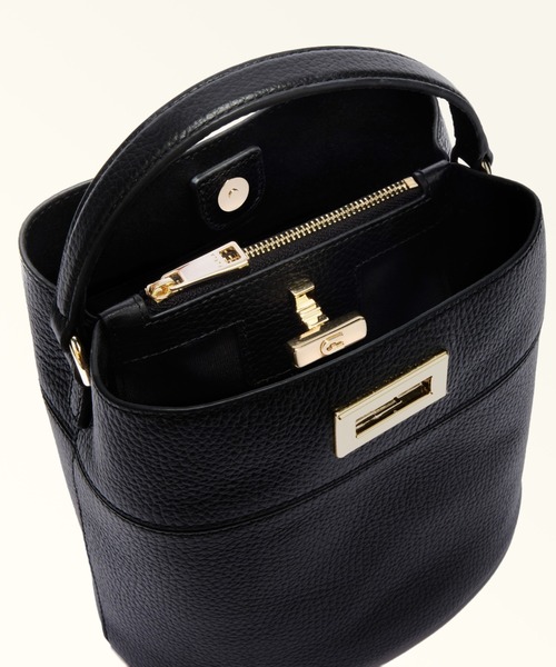 FURLA(フルラ)の「フルラ アメリア(Furla Amelia) ミニ バケットバッグ(ハンドバッグ・レディース・ブラック/バーガンディー/サンドベージュ・ONE SIZE)」の6枚目の写真
