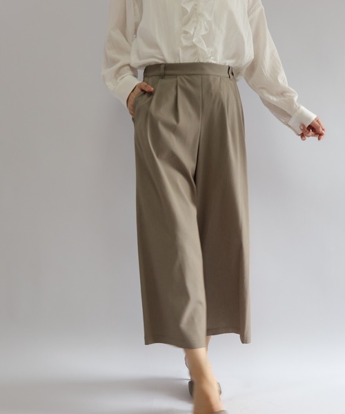 etre relie(エトレリー)の「アサレチックワイドパンツ(その他パンツ・レディース・ライトグレー/ブラック/グレイッシュベージュ・MEDIUM/SMALL)」の3枚目の写真