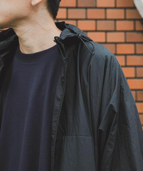 Wide Dad(ワイドダッド)の「Wide Dad DAD LIGHT PARKA(ブルゾン・メンズ・グリーン/ブラック・1/2)」の4枚目の写真