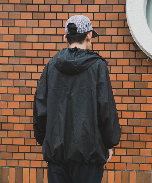 Wide Dad(ワイドダッド)の「Wide Dad DAD LIGHT PARKA(ブルゾン・メンズ・グリーン/ブラック・1/2)」の6枚目の写真