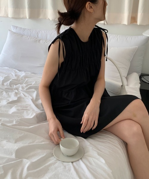 FAVORITO(ファヴォリート)の「ノースリーブワンピース(ワンピース・レディース・ホワイト/ブラック・F)」の18枚目の写真
