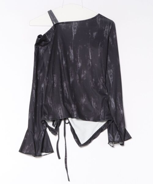 MAISON DE THERESE(メゾン ド テレーズ)の「ワンオフショルダーギャザーリボン長袖 T シャツ(シャツ/ブラウス・レディース・アイボリー/Black/GRAY・M)」の4枚目の写真