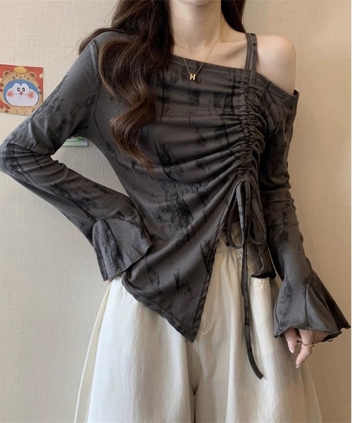 MAISON DE THERESE(メゾン ド テレーズ)の「ワンオフショルダーギャザーリボン長袖 T シャツ(シャツ/ブラウス・レディース・アイボリー/Black/GRAY・M)」の3枚目の写真